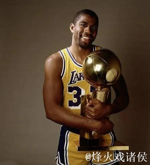 何升镇：从“宇宙第一中锋”到“既生姚何生镇”的篮球人生